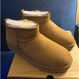 Brand New - Ugg Classic Mini ll Womens boots